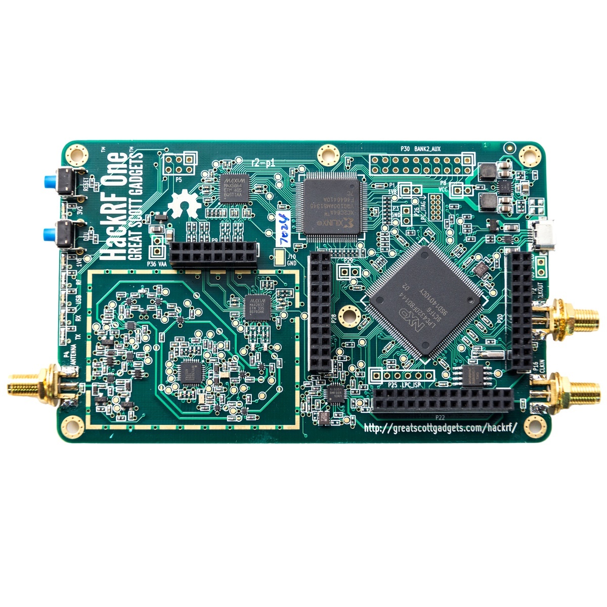 HackRF One 1MHz-6GHz SDR s  kovovým krytem